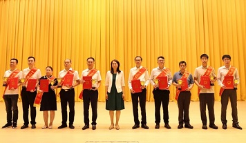 助力鄉(xiāng)村振興，踐行企業(yè)擔(dān)當(dāng)  ▏廣東霸王花集團(tuán)在“6.30”活動儀式現(xiàn)場再度認(rèn)捐100萬元